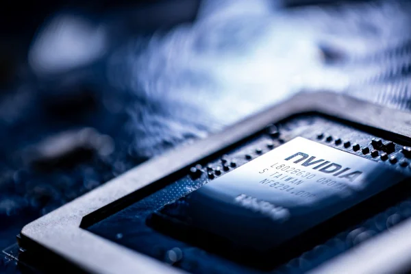 CEO-ul Nvidia numeşte politicile de reindustrializare ale lui Donald Trump ca fiind ”vizionare”