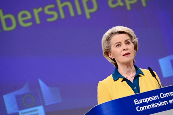 Comisia Europeană se confruntă cu o moțiune de neîncredere, inițiată de un eurodeputat AUR