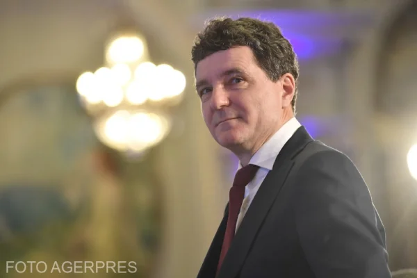 Evaziunea fiscală, pe masa priorităților în Strategia Naţională de Apărare. Se repetă istoria din "epoca Băsescu"? Ce spune Nicușor Dan despre rolul Serviciilor