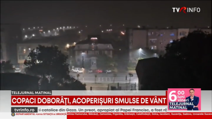 Furtuni puternice în localități din sudul și sud-estul țării. Mai mulți copaci au fost doborâți, acoperișurile au fost smulse de vânt