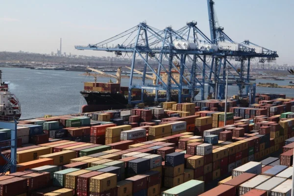 China critică planul Australiei de a prelua un port strategic, administrat în prezent de o companie chineză