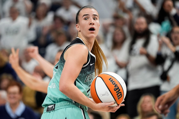 Povestea remarcabilă a Sabrinei Ionescu: de la a servi mesele într-o școală din SUA, ca imigrant, la campioană olimpică și a WNBA