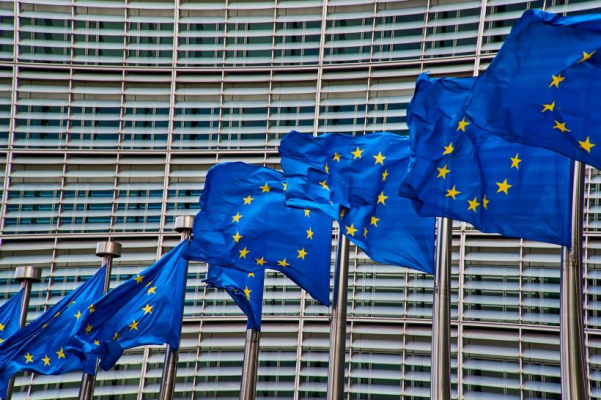 Uniunea Europeană încearcă să aducă Iranul la masa negocierilor