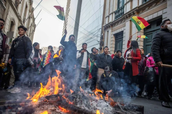 Proteste cu victime din rândul poliției în Bolivia
