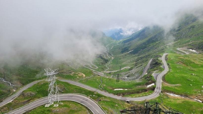 Trafic blocat pe Transfăgărășan