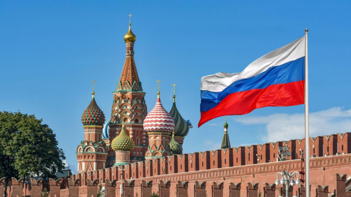 Rusia: Un tribunal militar a condamnat o tânără activistă care ajuta refugiaţi ucraineni la 22 de închisoare