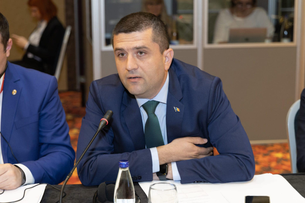 Radu Miruţă, noul ministru al Economiei, are obiective ambiţioase: „Mi-am propus să ajungem la înfiinţarea şi emiterea facturii pentru o firmă în România în aceeaşi zi”