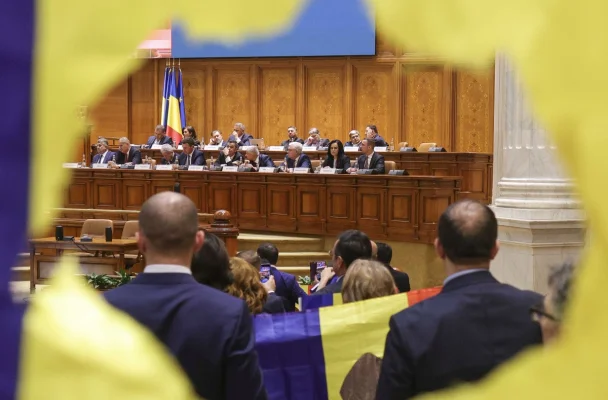 Președintele ales al României, Nicuşor Dan, depune jurământul în plenul reunit al celor două camere ale Parlamentului României
