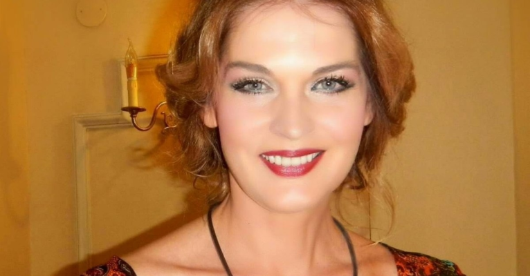 Actrița Manuela Hărăbor acuză că a fost concediată de PRO TV fiindcă e fană Georgescu și Simion: Fie roata și pătrată, tot se mai întoarce o dată