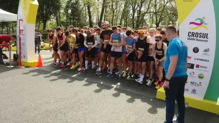 Crosul USAMV București. 1.000 de alergători, la competiția din parcul Agronomiei. Mai mulți jurnaliști Euronews România au participat la curse