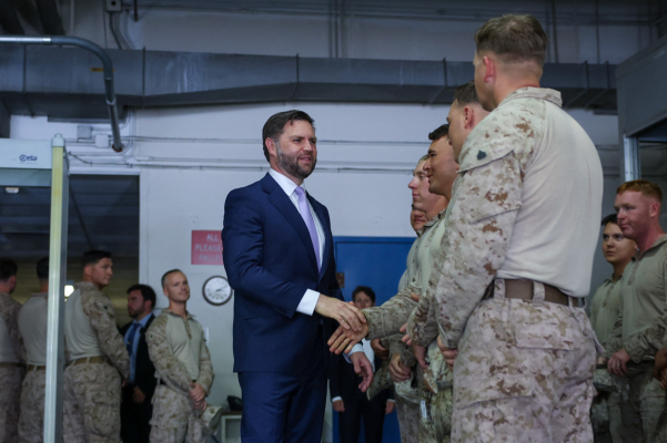 JD Vance, vizită la Los Angeles, unde continuă protestele. Primarul îl acuză pe vicepreședinte de minciună