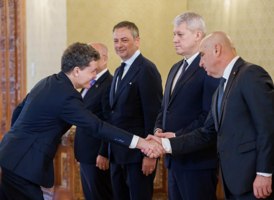 Mega-majoritatea parlamentară cerută de Nicușor Dan: 311 parlamentari, patru partide plus Minoritățile, fără TVA