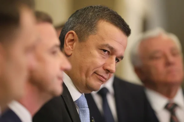 PSD se reunește pentru a decide dacă intră la guvernare sau în opoziție. Vocile din partid sunt împărțite