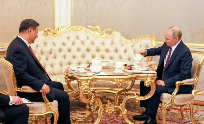 La Moscova, Xi Jinping i-a spus lui Vladimir Putin că speră la un acord de pace „echitabil” privind UCRAINA