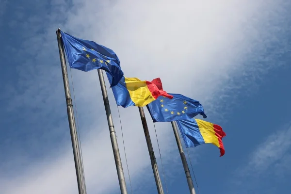 SURSE Premierul desemnat ar putea merge vineri la Bruxelles la ședința decisivă în care UE discută posibile sancțiuni împotriva României după ce guvernul Ciolacu a provocat cel mai mare deficit bugetar din Uniune