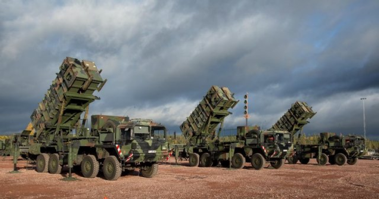 Germania poartă discuţii pentru a cumpăra rachete Patriot pentru Ucraina, după ce SUA au oprit livrările