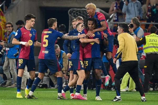 VIDEO Barcelona este noua campioană a Spaniei / Flick și elevii săi au învins rivala Espanyol, scor 2-0, pentru a-și adjudeca titlul