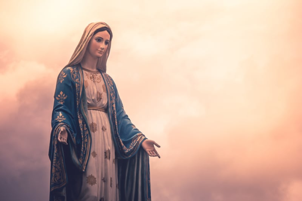 ADN-ul de pe statuia Fecioarei Maria din Trevignano îi apariţine unei femei care se autointitulează clarvăzătoare