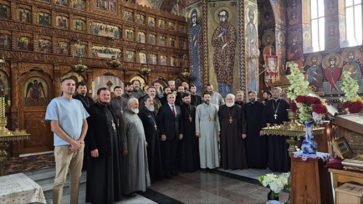 Mitropolia Basarabiei cere retragerea cetăţeniei române pentru clericii rusofili ai Mitropoliei Moldovei