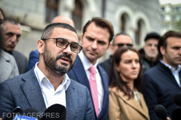 Cine este noul ministru al Muncii, Florin Manole, care aduce speranță pensionarilor. ”Nu a urmat o cale ușoară”. Este primul din istoria României