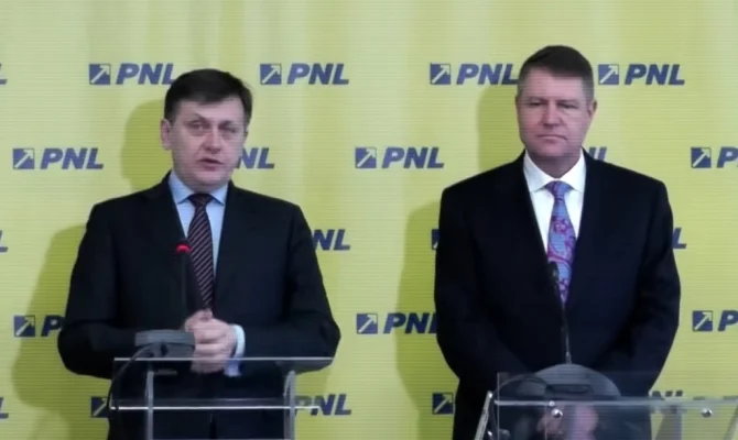 Proiect pentru deblocarea catedrelor ocupate de politicieni în funcție. Noul termen ar putea fi de 5 ani. Revenirea în sistem înseamnă un nou examen de titularizare