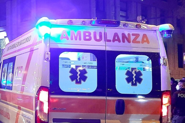 Un italian declarat mort s-a trezit la 30 de minute după ce i-a fost constatat decesul. În acest timp era așteptat un dric care urma să-l preia pe bărbat