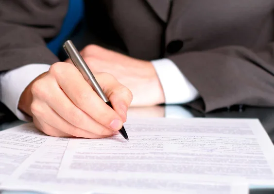 Până la publicarea în Monitorul Oficial a deciziei CCR, completarea și transmiterea declarațiilor de avere este valabilă