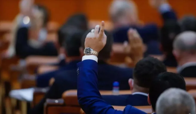 Câți dintre parlamentarii români primesc bani pentru cazare de la stat, deși au proprietăți în București și în zona metropolitană