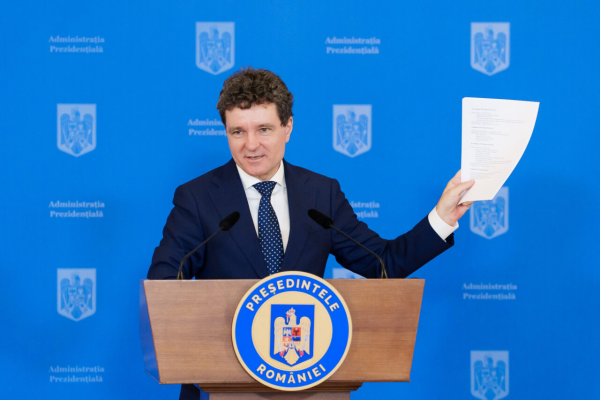 Nicușor Dan și-a publicat declarația de AVERE. Documentul include și donațiile primite de șeful statului în campania electorală