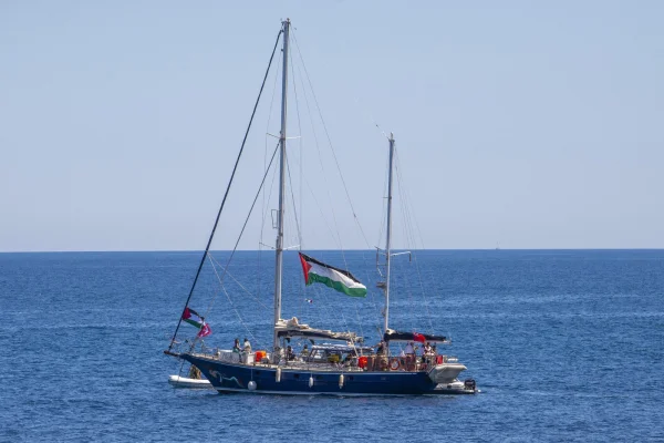 Ambarcațiunea cu care Greta Thunberg se îndrepta spre Gaza a fost INTERCEPTATĂ de israelieni: “Spectacolul s-a încheiat”