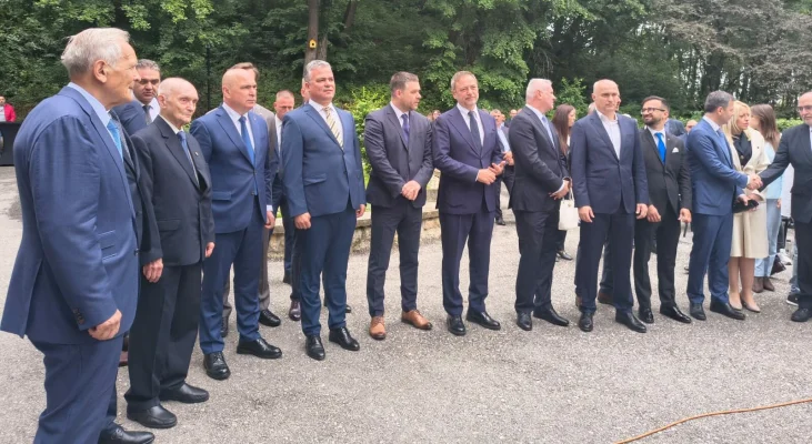 Liderii PNL se strâng la Florica, conacul Brătienilor. 150 de ani de la fondarea partidului/Bolojan: Vremea vorbelor a trecut. Va veni vremea faptelor