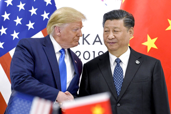 Dificilul drum al intrării Chinei în Organizația Mondială a Comerțului. Când au vrut chinezii, americanii au bombardat din greșeală o ambasadă a lor. Apoi, Trump a denunțat acest „acord dezastruos care a permis cel mai mare furt de locuri de muncă din istorie