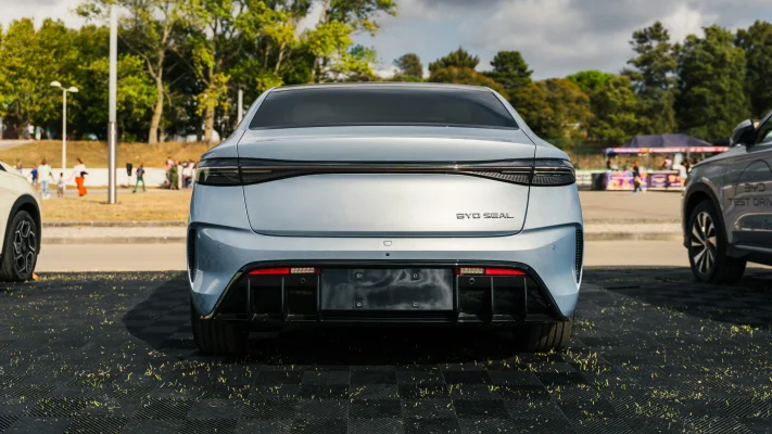 BYD depășește Tesla în vânzările de vehicule electrice din Europa pentru prima dată