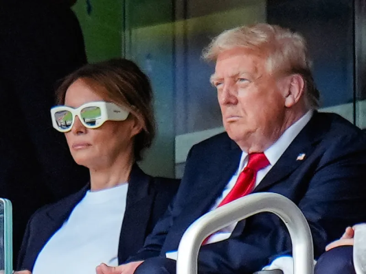 Trump, convins de soția sa că Putin îl manipulează grav: „Melania mi-a spus că m-a dus de nas”