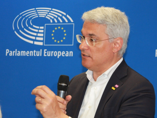 Ministerul Transporturilor: România nu pierde niciun euro din Planul Naţional de Redresare şi Rezilienţă / Proiectele rămase în PNRR vor fi finanţate integral din fonduri europene, fără a mai necesita cofinanţare din bugetul de stat