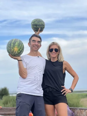 Diseară, de la 20.30, la Antena 1, Oana Paraschiv, Mihai Găinușă, Paula Chirilă și Mane Voicu intră în hora „Poftiți pe la noi: Poftiți la întrecere”