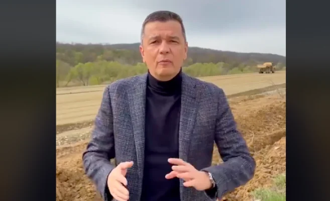 Sorin Grindeanu, de pe tronsonul „cu urși” de la Margina-Holdea: „Am toată convingerea că la jumătatea anului viitor acest tronson va fi terminat”