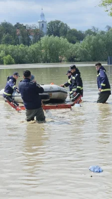 Premierul interimar se va deplasa în zonele afectate de inundaţii / Predoiu: Vom mobiliza în continuare resursele necesare şi vom lucra împreună cu autorităţile locale pentru a oferi oamenilor sprijinul de care au nevoie