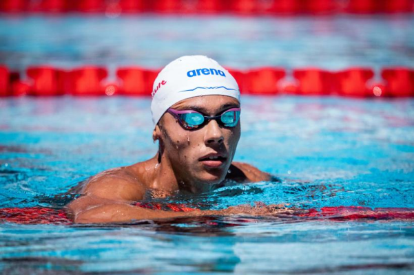 David Popovici, în finală la 200 m liber la Europenele U23 de înot cu cel mai bun timp în serii
