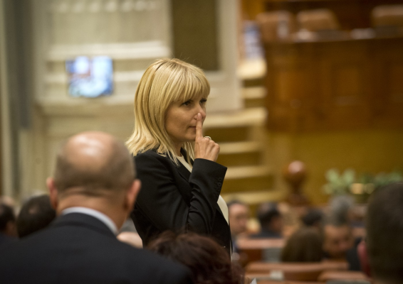 Elena Udrea poate fi eliberată condiționat, a decis Judecătoria Prahova. Sentința nu este definitivă
