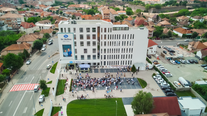 Dr. Holhoș, rețeaua nr. 1 în oftalmologie din România, deschide cel mai mare spital de oftalmologie din Transilvania, cu o investiție de 6 milioane de euro
