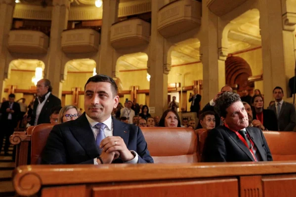 AUR îi acuză pe susținătorii lui Nicușor Dan că au continuat campania, deși este interzis