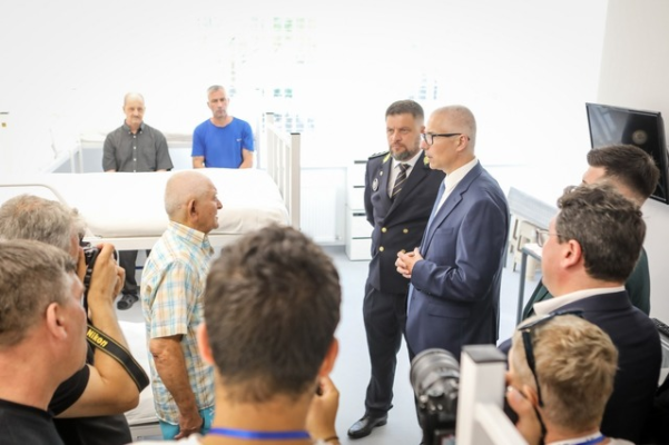 Noi pavilioane de detenţie la Penitenciarul Constanţa-Poarta Albă şi Secţia Exterioară Valu lui Traian/ Este vorba despre 380 de noi locuri de detenţie