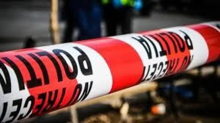 Tragedie în Dâmbovița: Trei bărbați, găsiți într-un bazin pentru murarea alimentelor. Unul a murit