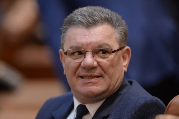 Tensiuni în tabăra suverniștilor. Dumitru Coarnă și-a dat DEMISIA din S.O.S. din cauza „injuriilor și blestemelor” Dianei Șoșoacă