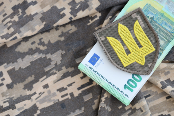 Bloomberg: UE ia în considerare înființarea unui fond de 100 de MILIARDE de euro pentru a sprijini Ucraina
