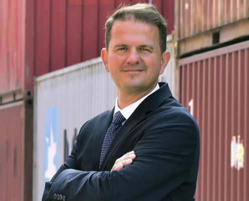 DP World dă asigurări că va continua planurile de investiţii din România, indiferent de majorările de impozite propuse de guvern. Compania a redus la jumătate durata transporturilor între România şi Turcia, consolidându-şi activităţile de la Marea Neagră