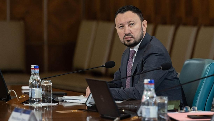 Fechet (PNL): Primele neruşinate pentru pensionare de la Romsilva au surori gemene la Curtea Constituţională