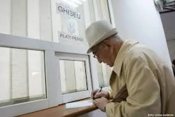 Proiect PNL: Pensionarii și-ar putea transforma în bani biletele CFR neutilizate