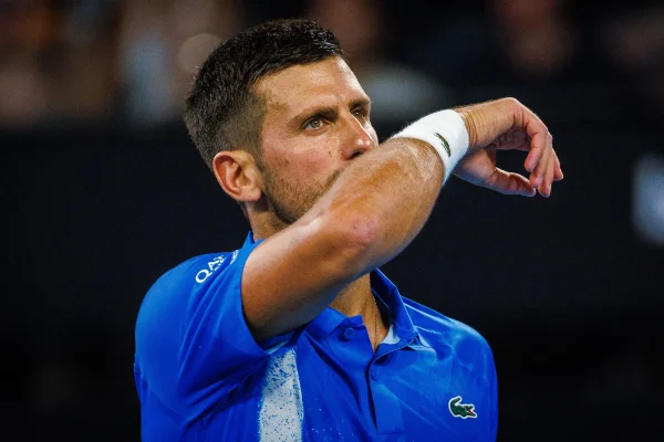 VIDEO Novak Djokovic, gest de despărțire la Roland Garros / Croatul spune că semifinala pierdută cu Sinner a fost ultimul său meci la turneul de Mare Șlem